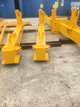 L68B tower crane counterweight underframe